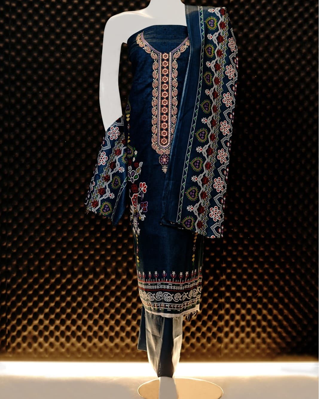 Lawn Three piece Embroided Luxury Collection (Blue)